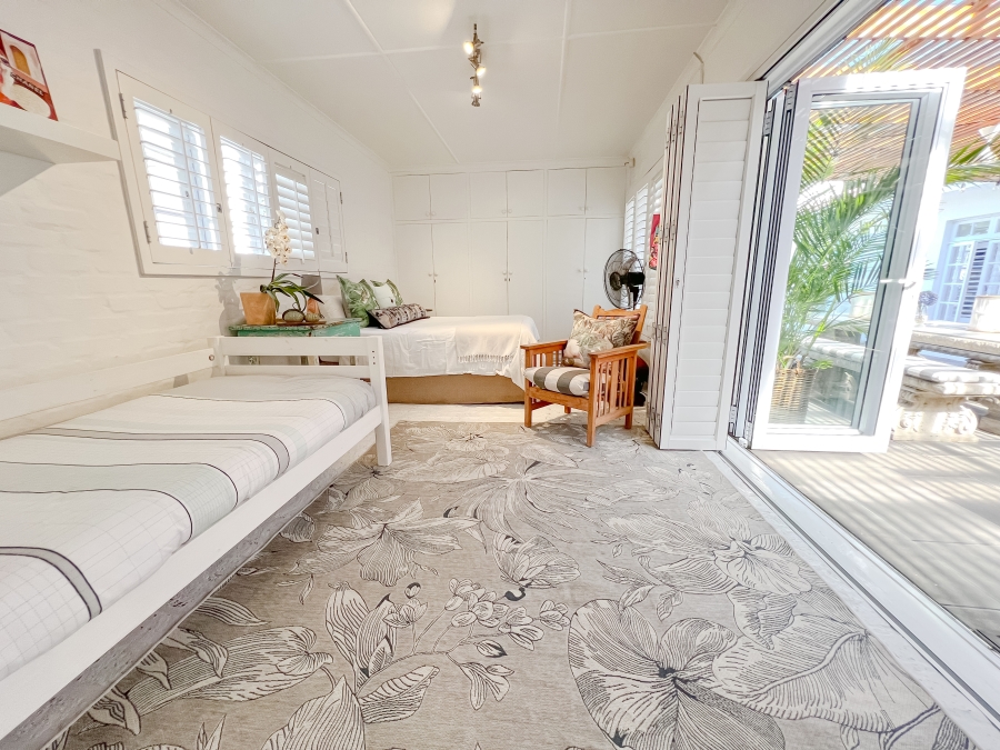 To Let 5 Bedroom Property for Rent in Seaside Longships Western Cape